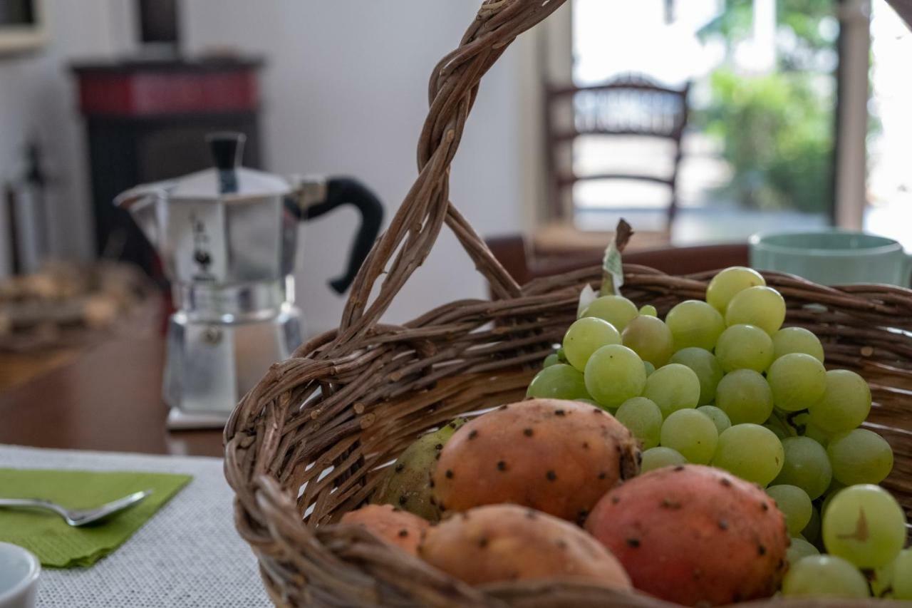 Isabel House Villa Изола деле Фемине Екстериор снимка
